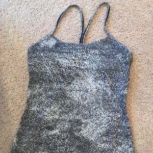 Lululemon tank.